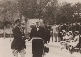 Fête de Jeanne d'Arc le 14 mai 1933 avec le docteur Retien maire de Saïda