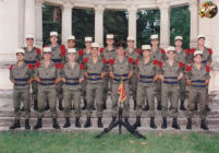 Photo transmise par Jean-charles Carrey. Remise du kpi blanc en octobre 1993. Sur la photo au 1er rang  gauche du kpi noir.